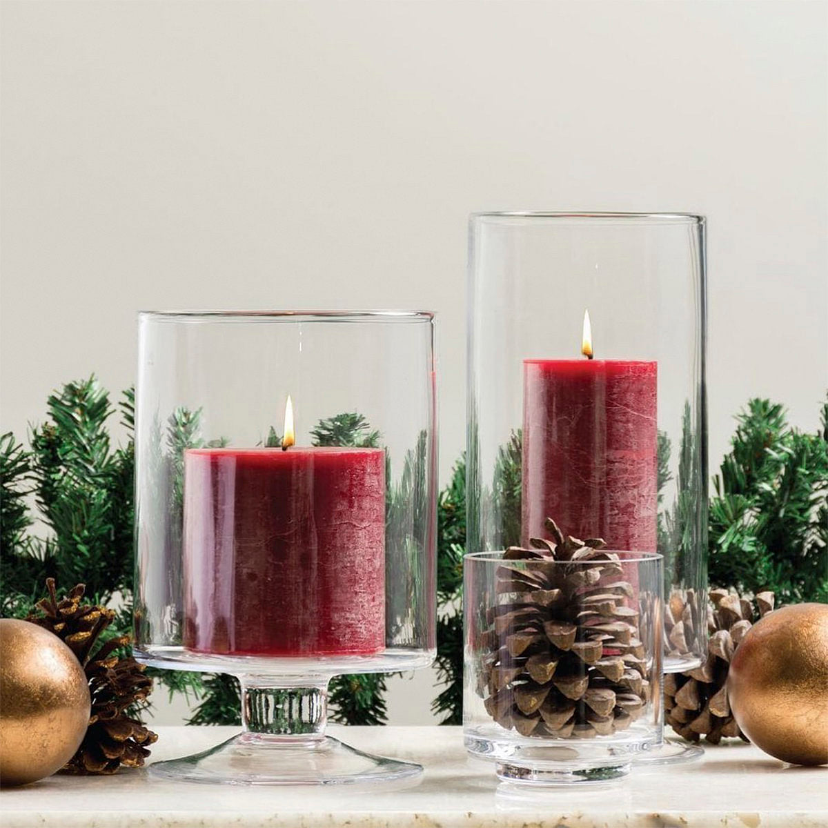 Deliciae Pillar Candle Red