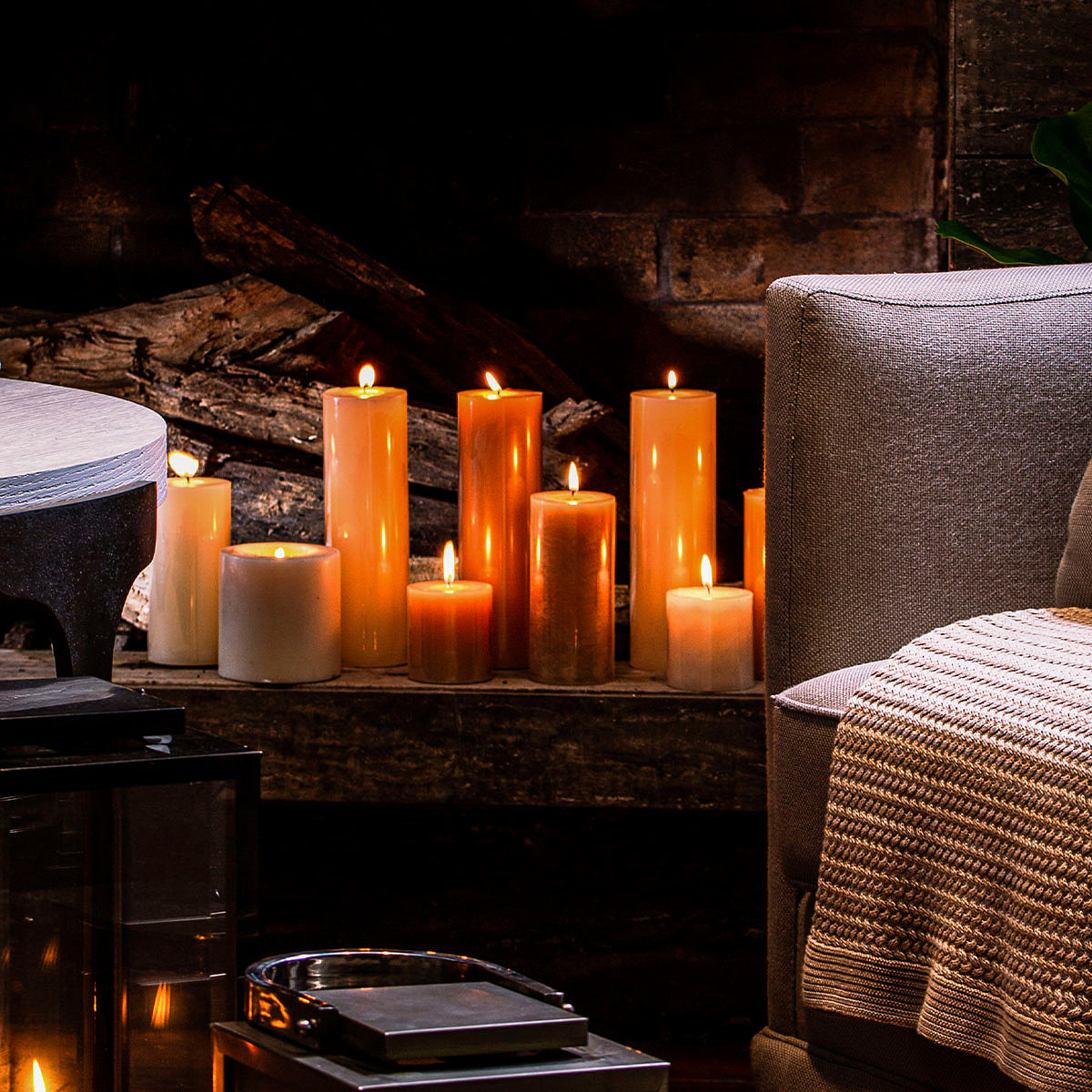 Deliciae Pillar Candle Ivory