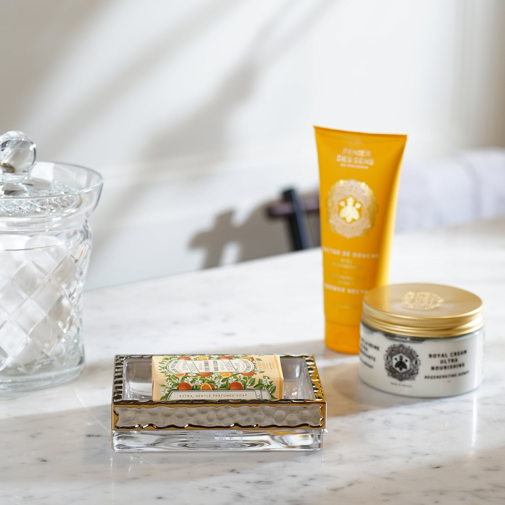 CLEAR & SILVER SOAP DISH