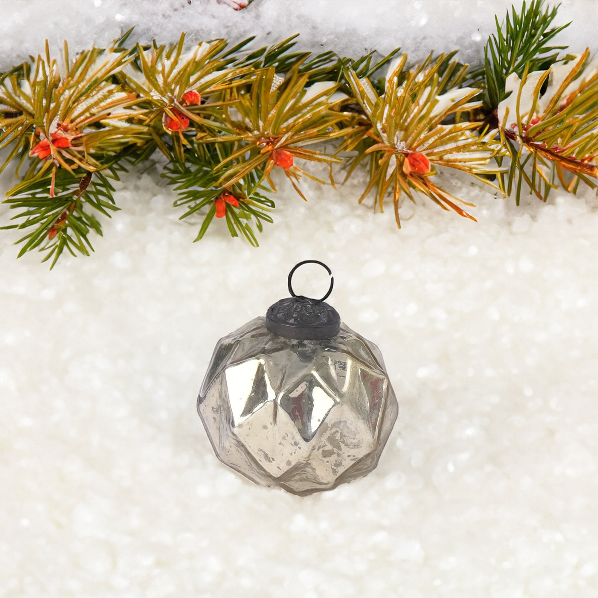 Chrimbo Faceted Ornament