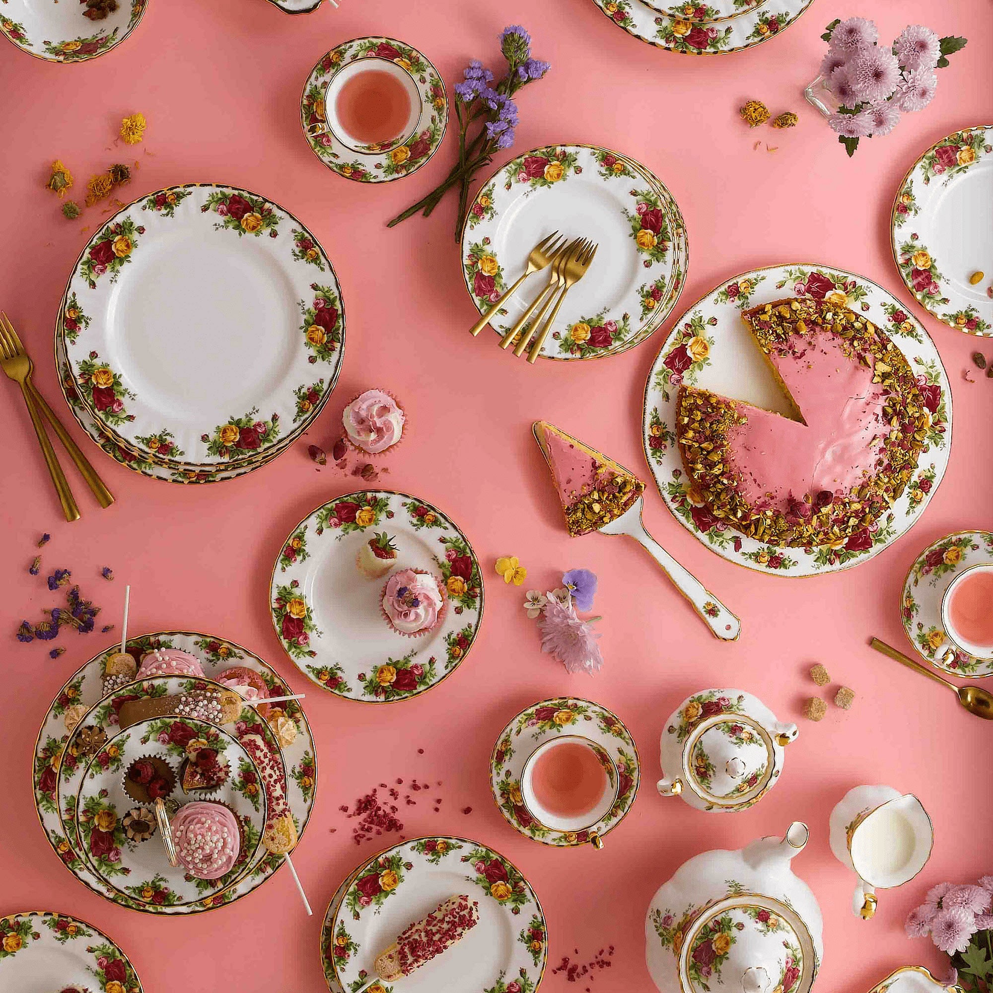 Old Country Roses Tea Caddy