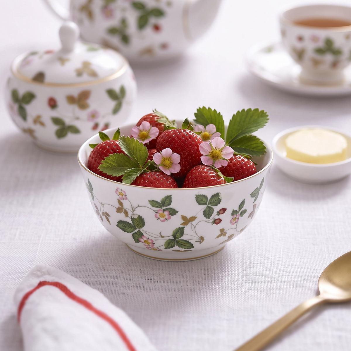 Wild Strawberry Salad Bowl