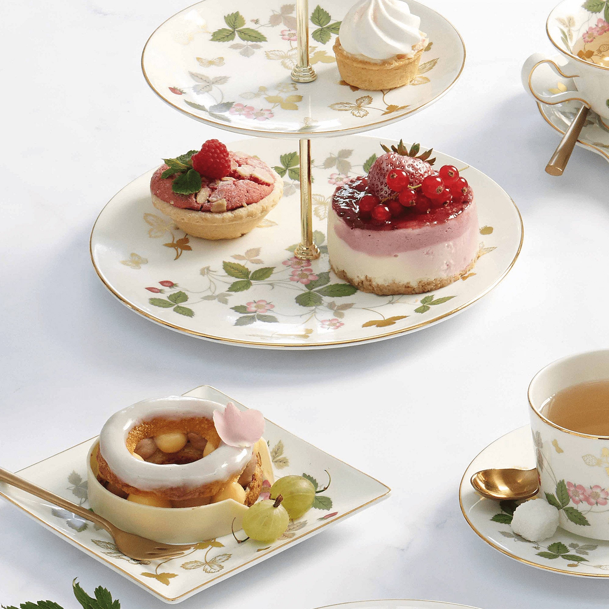Wild Strawberry 2 Tier Server