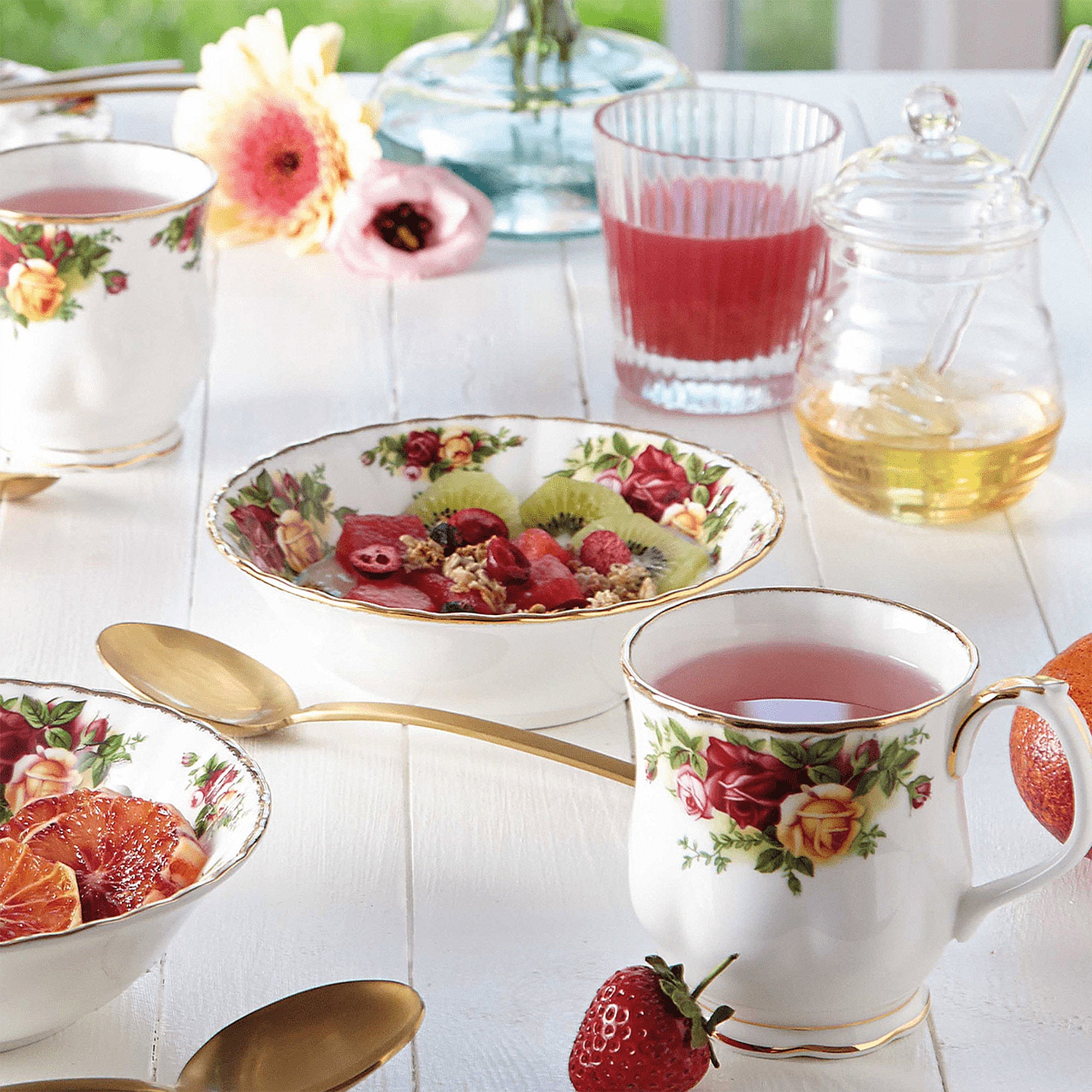 Old Country Roses Mug