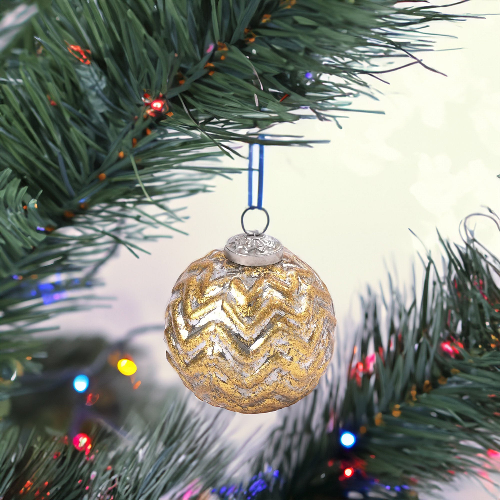 Christmas Ornament Zig-Zag