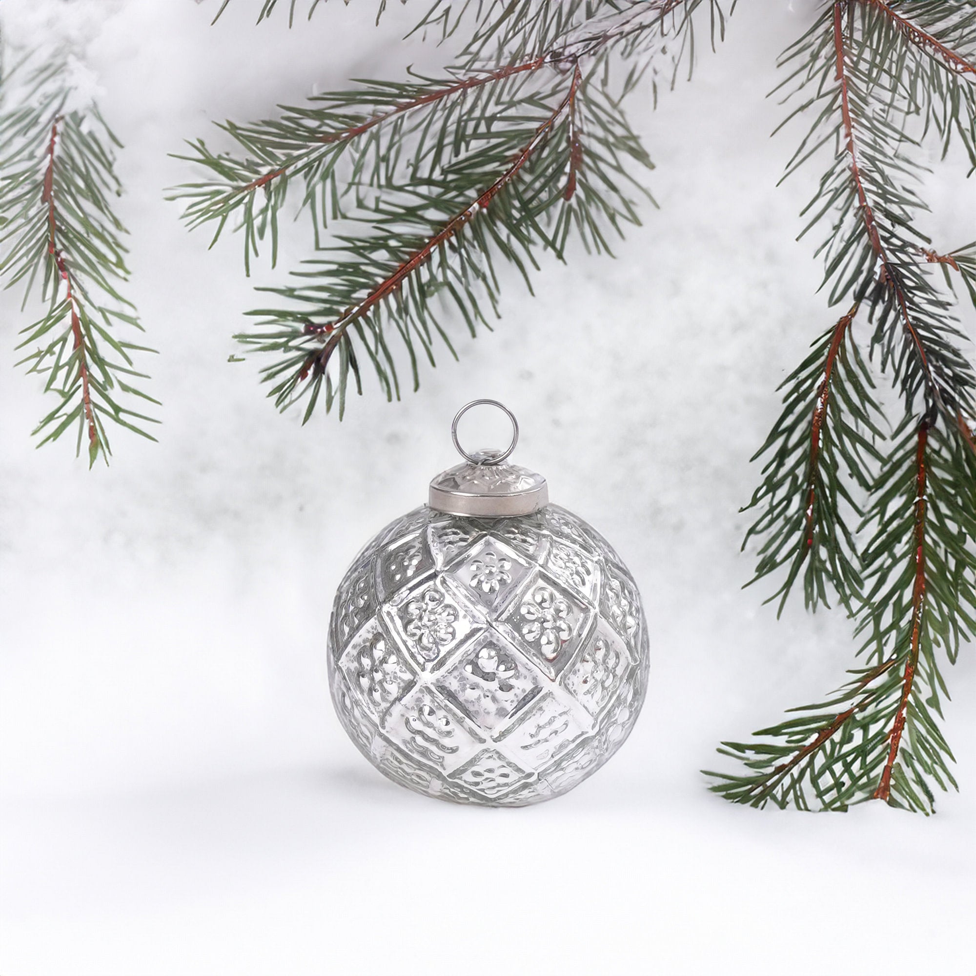 Christmas Ornament Silver Diamond