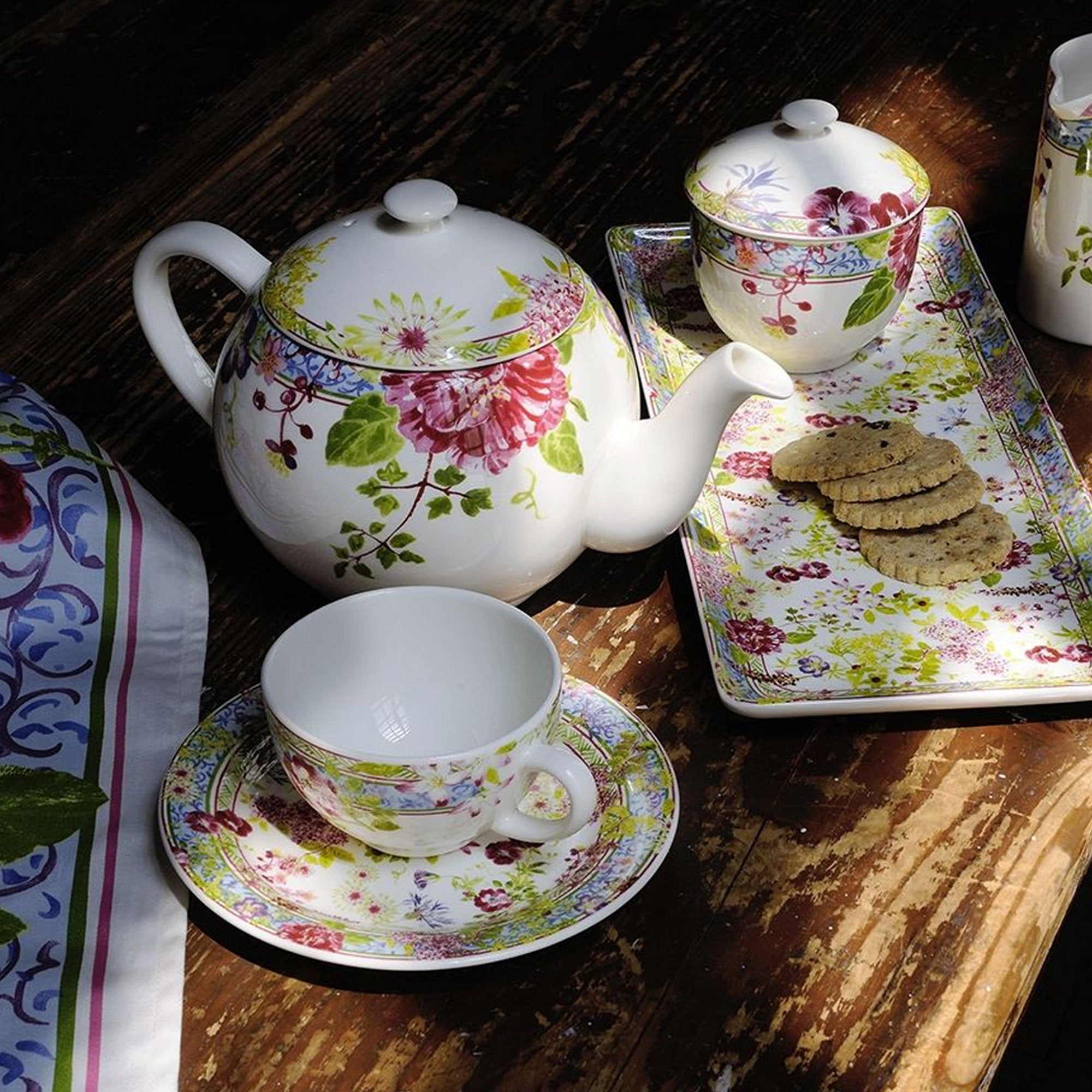 Millefleurs Serving Tray