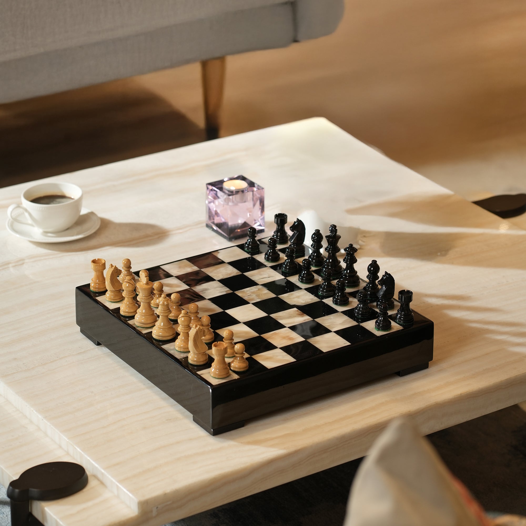 Bison Marbled Horn Chess Set