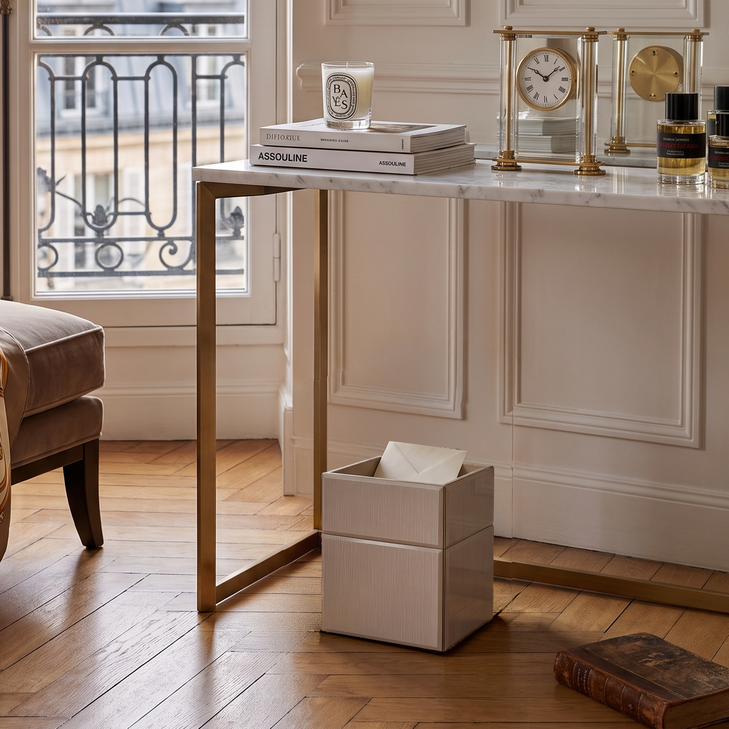Linear Mirror Wastebin