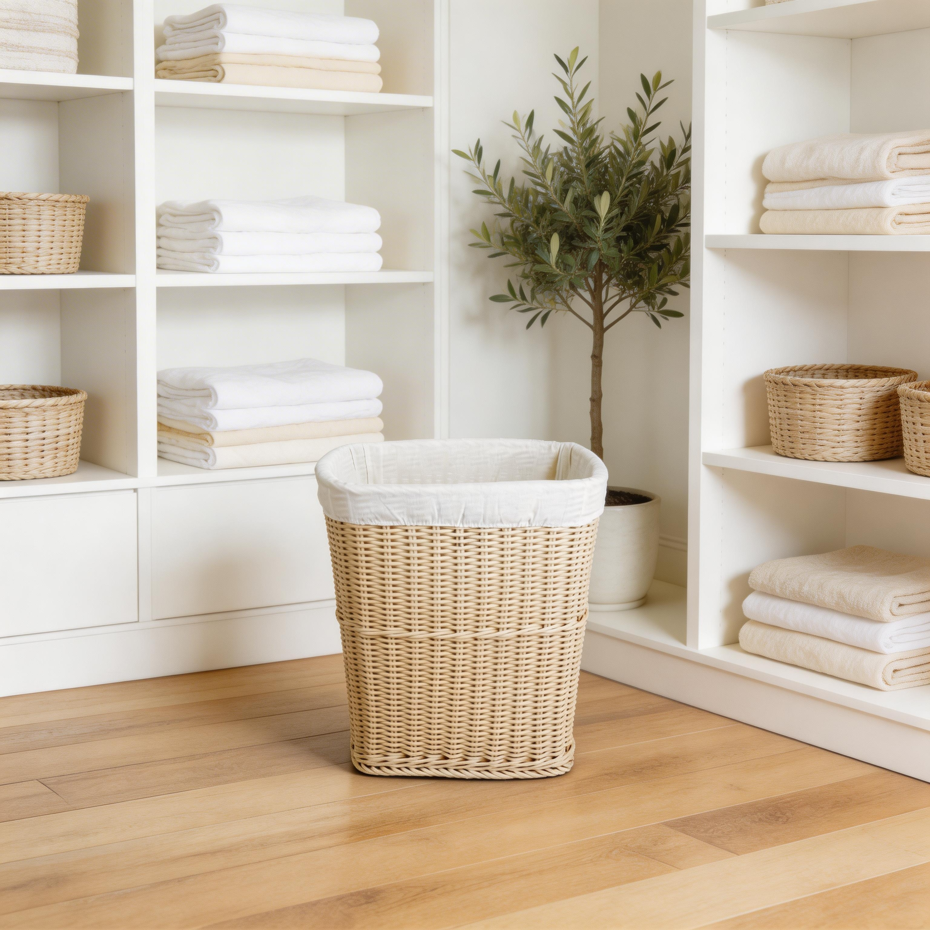 Blocca Basket with cut-out handle