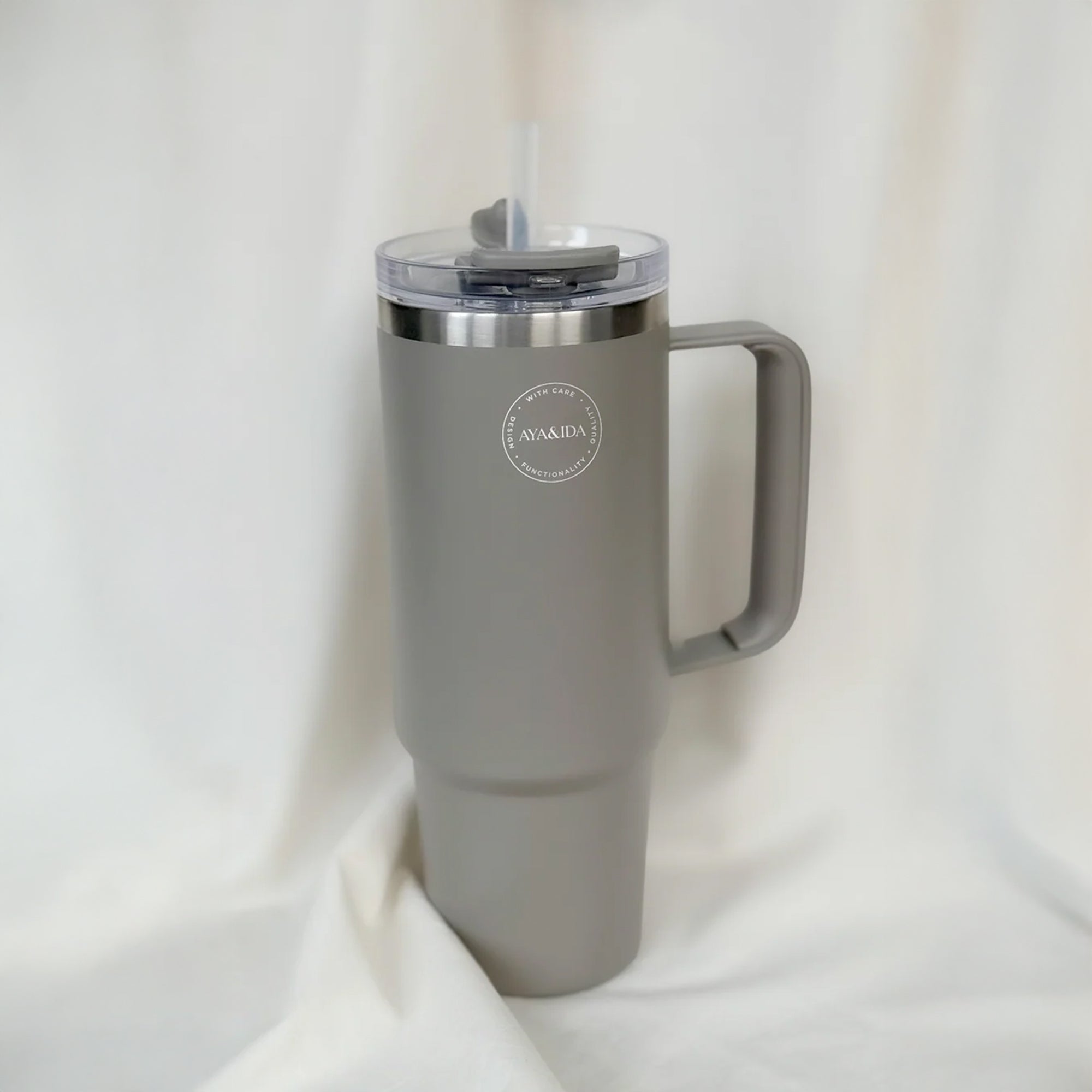 Thermo Cup with Straw