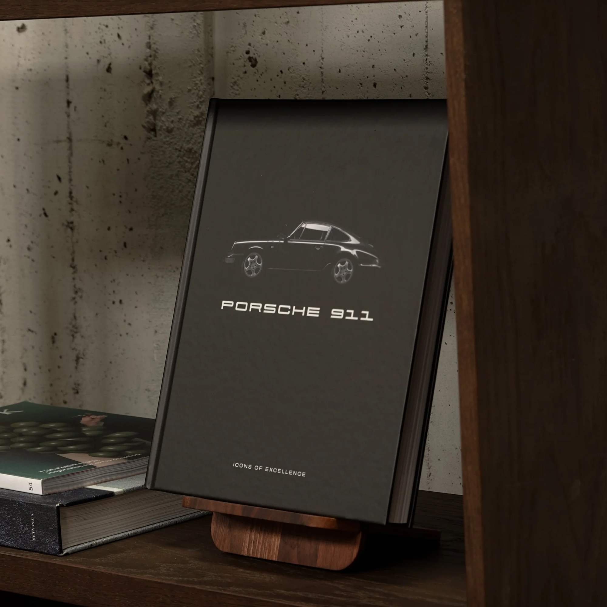 Porsche 911 - Icons of Excellence