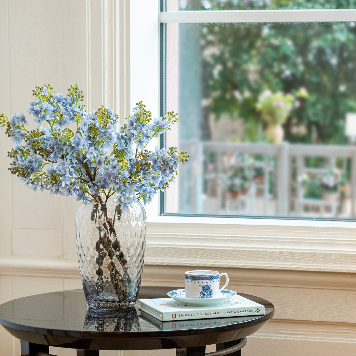 Contour Vase H23 cm