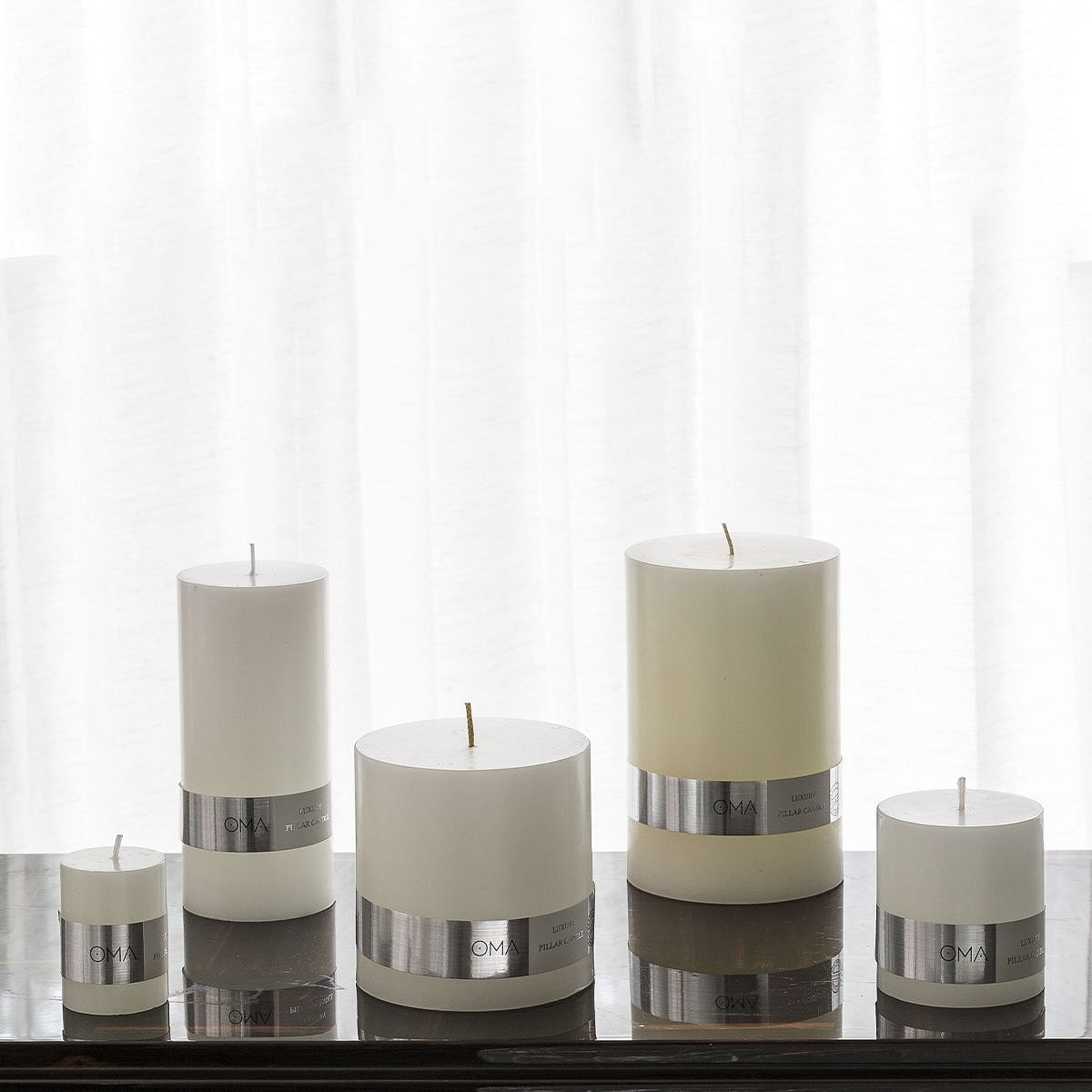 Deliciae Pillar Candle White