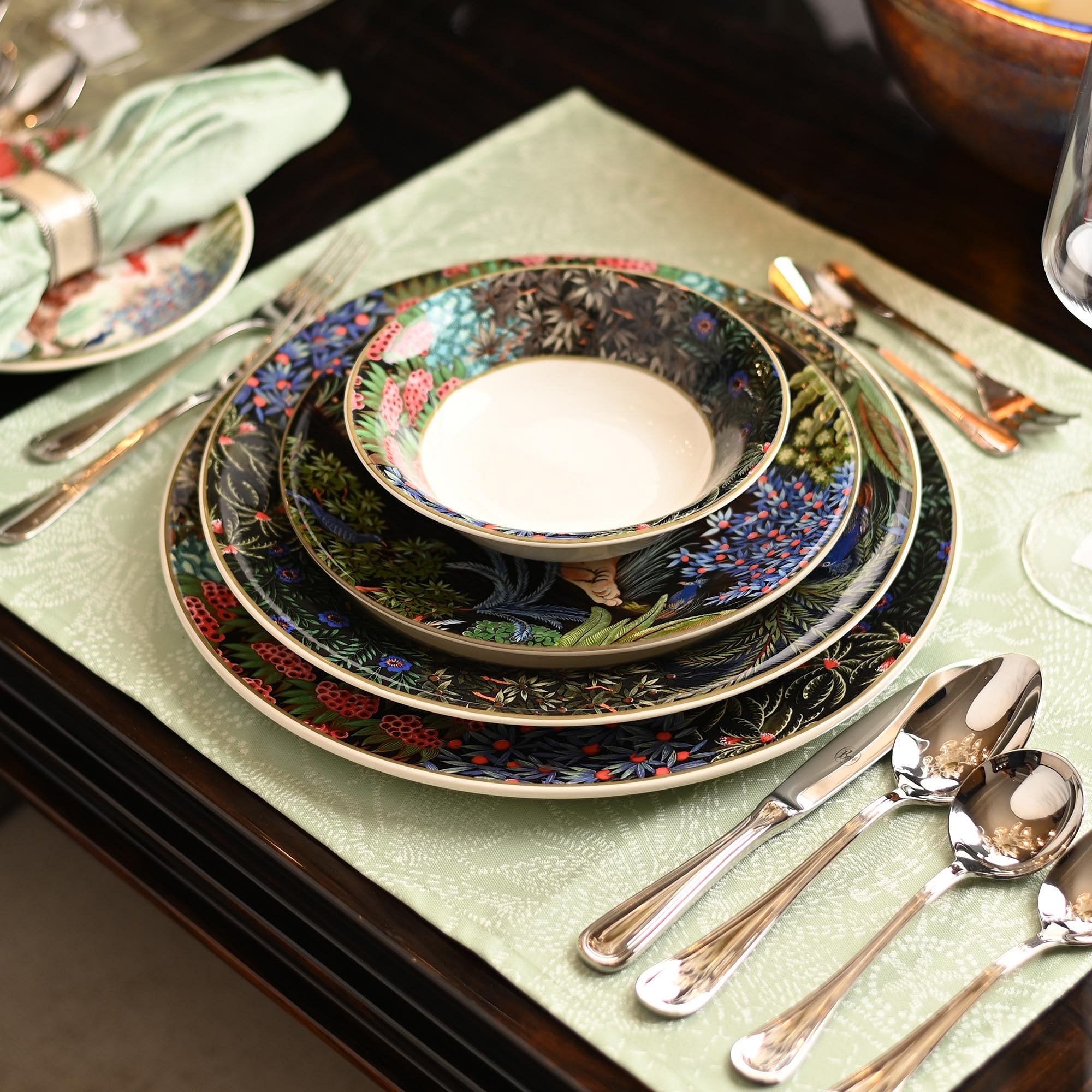 Le Jardin Du Palais Dinner Plate