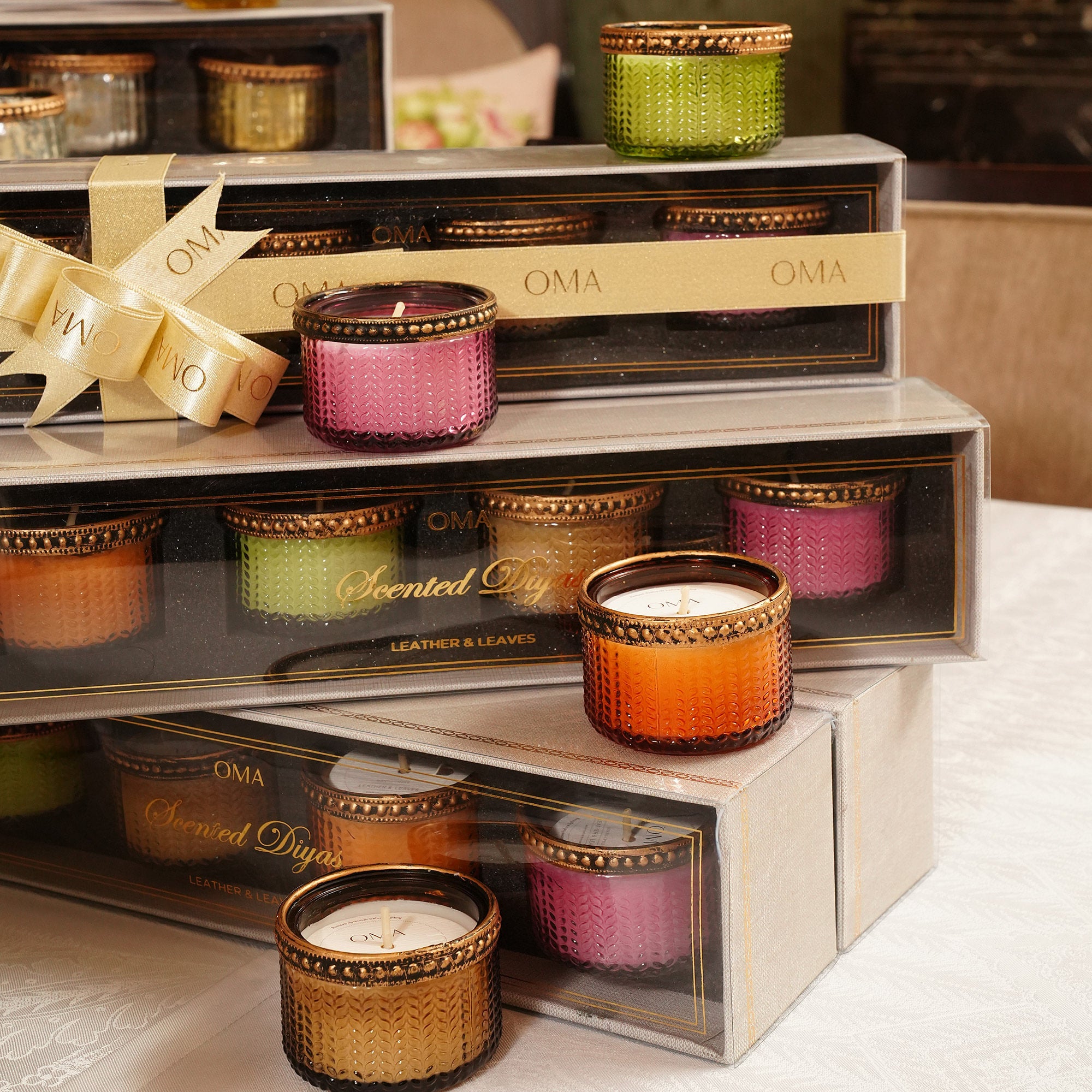 Leather & Leaves Diya Scented Candle S/4