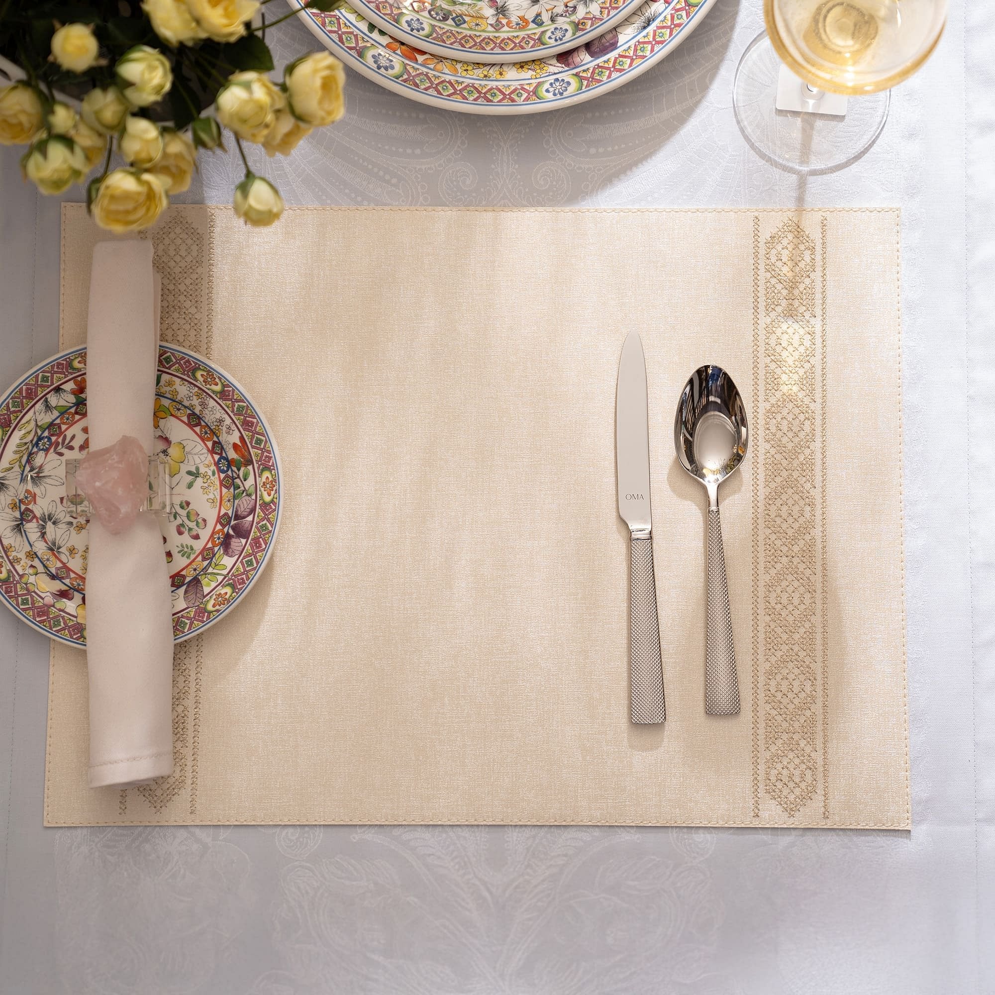 Victoria Rectangle Placemat With Embroidery Ethnic/Beige Stitch