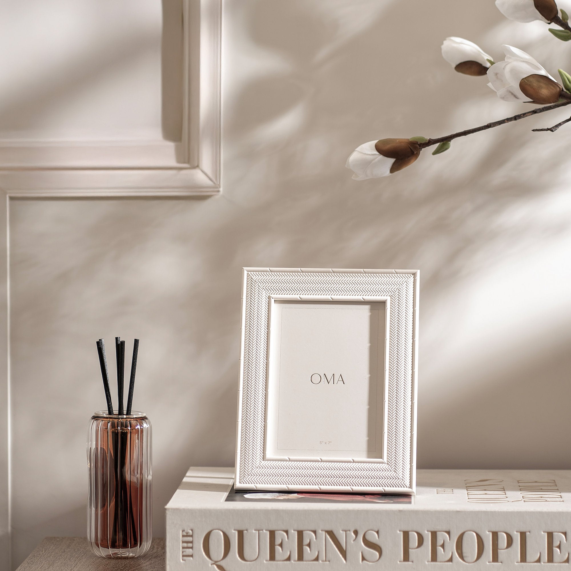 Samara Picture Frame