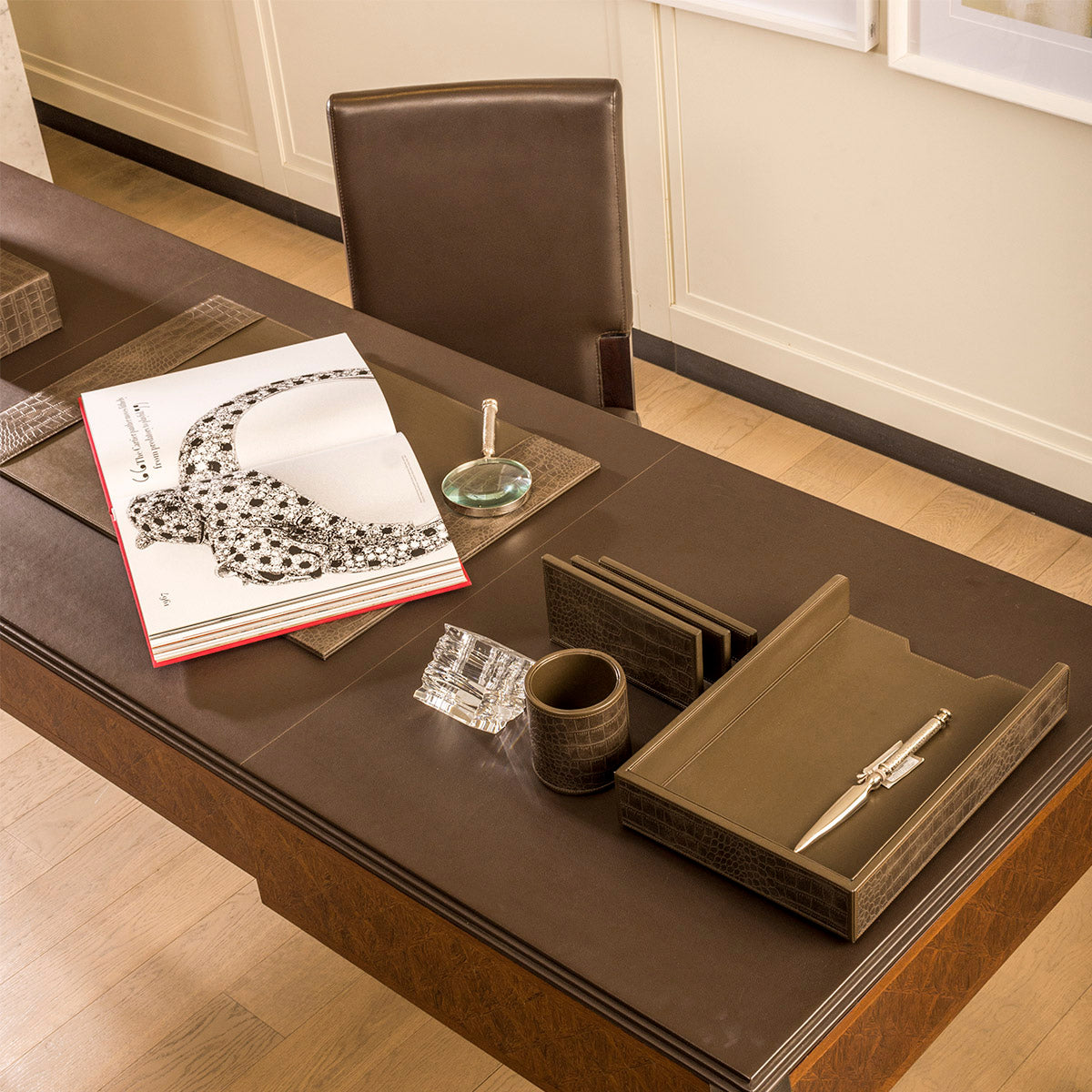 Exotique Letter Holder
