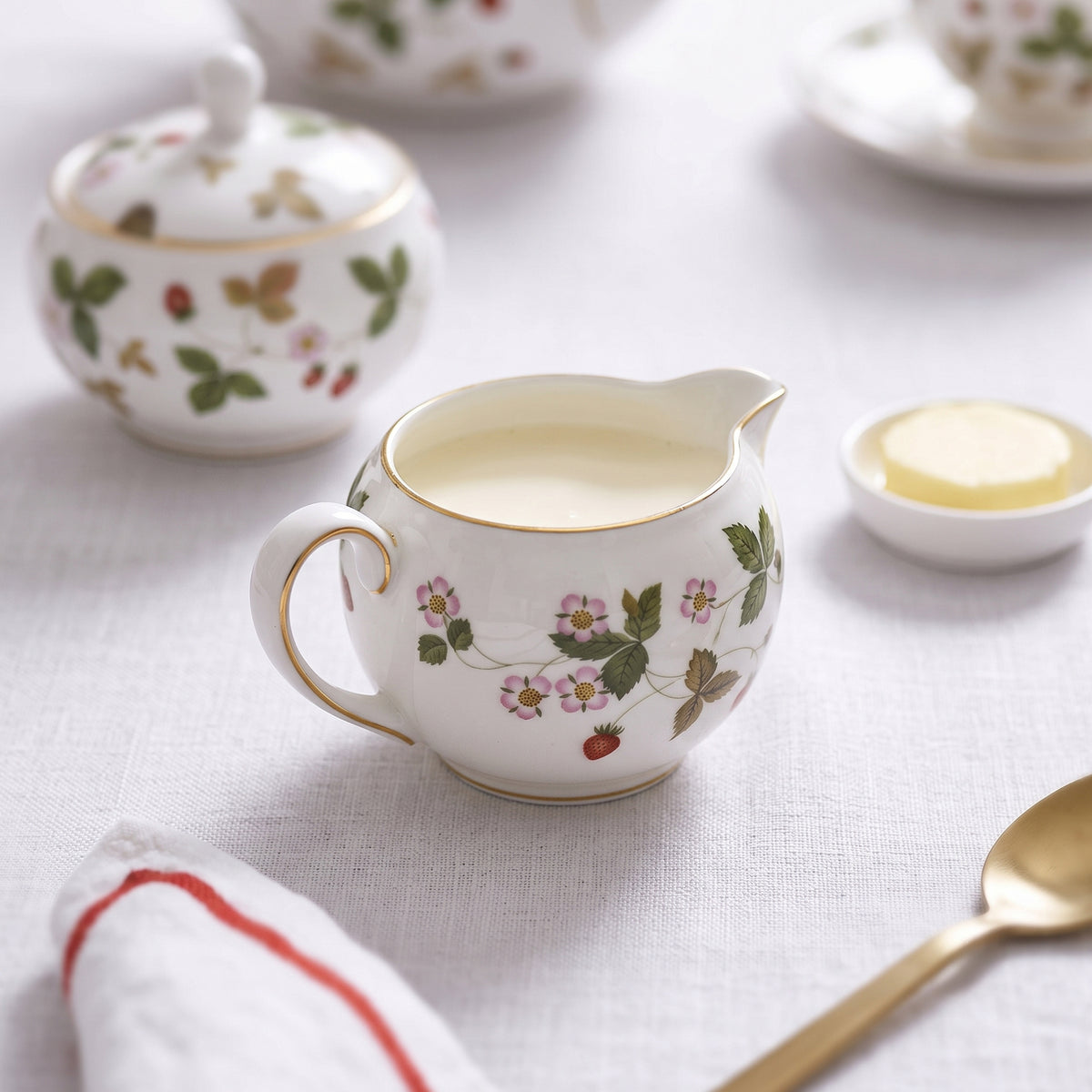 Wild Strawberry Creamer