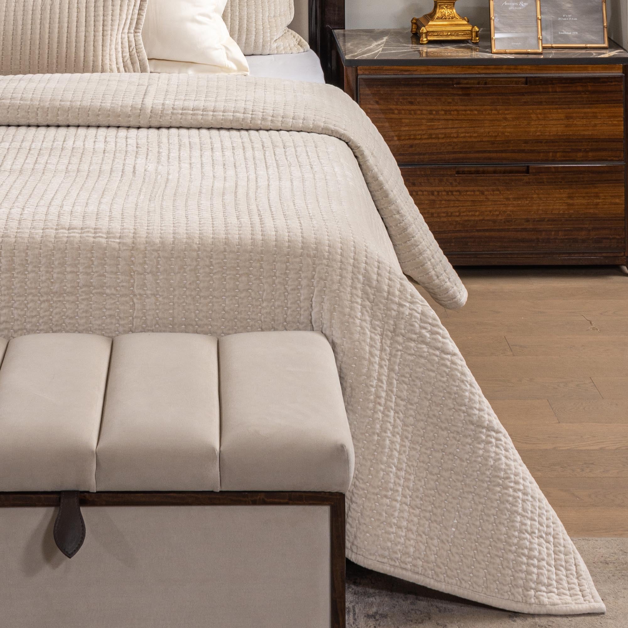 Antalia Cotton Velvel King Bedspread