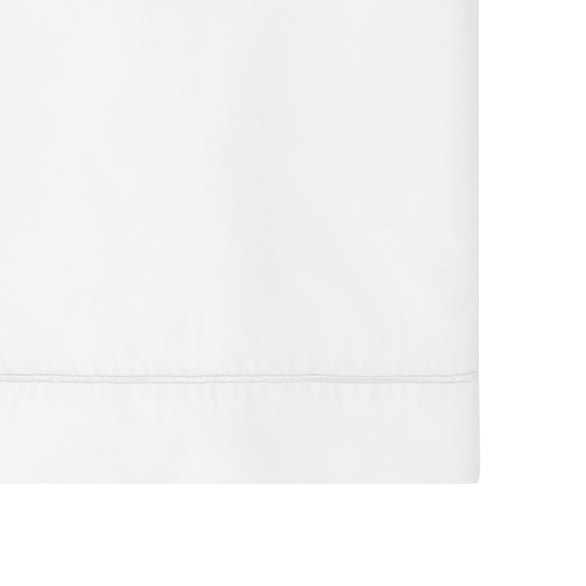 RI008801_1