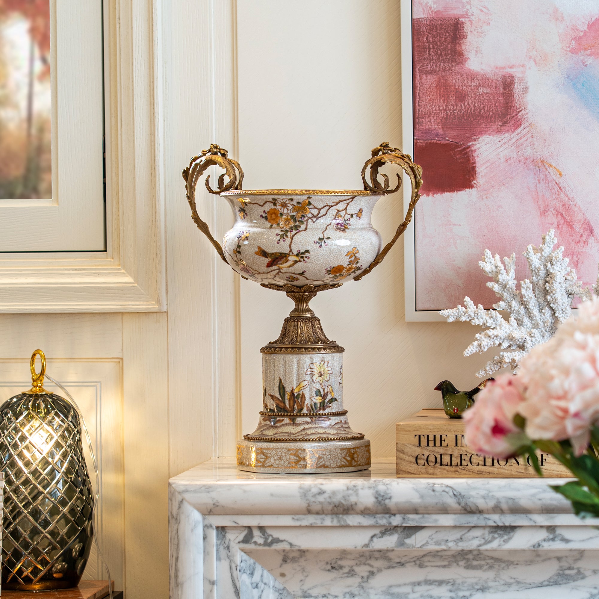 Elegant Eden Aves Vase