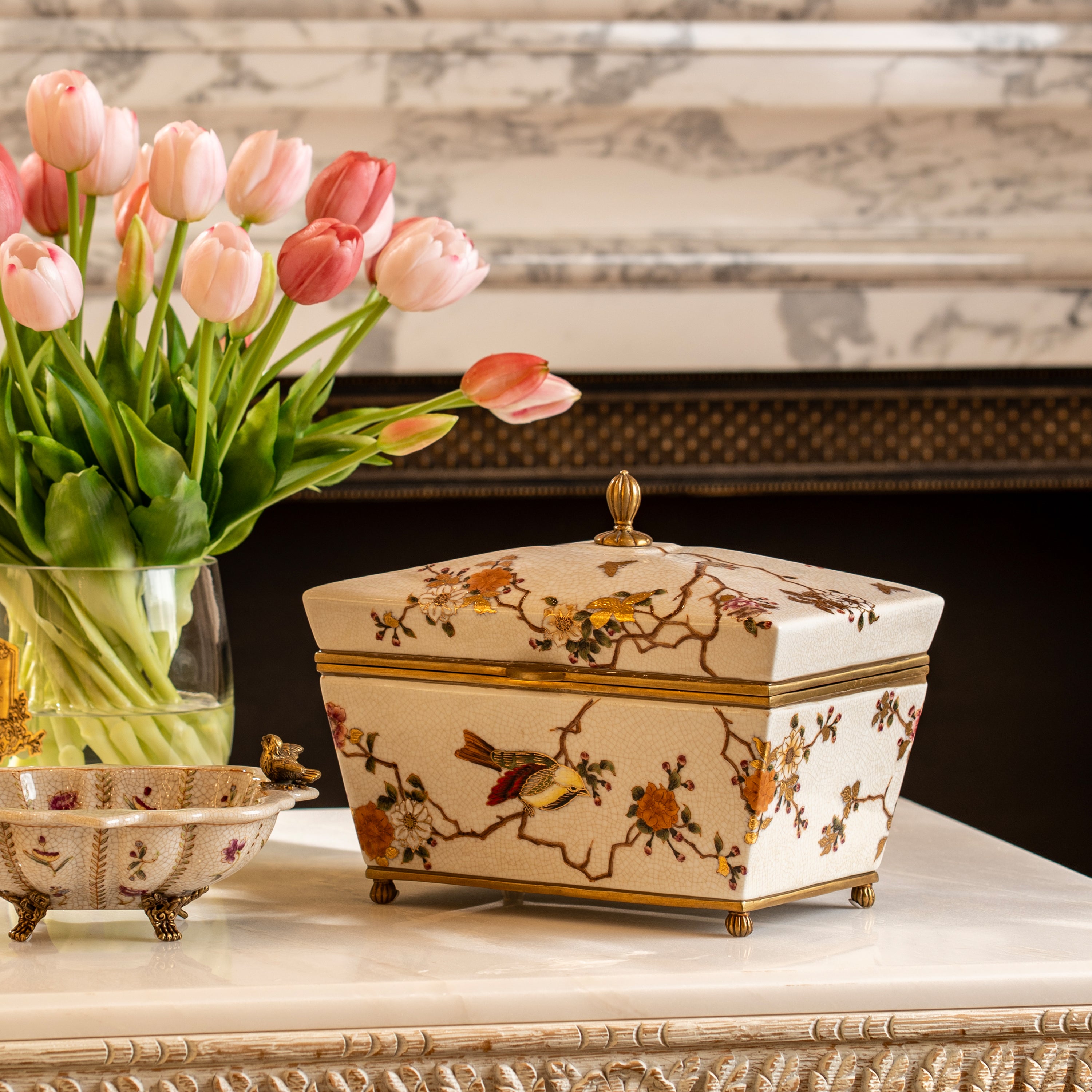 Elegant Eden Aves Decor Box