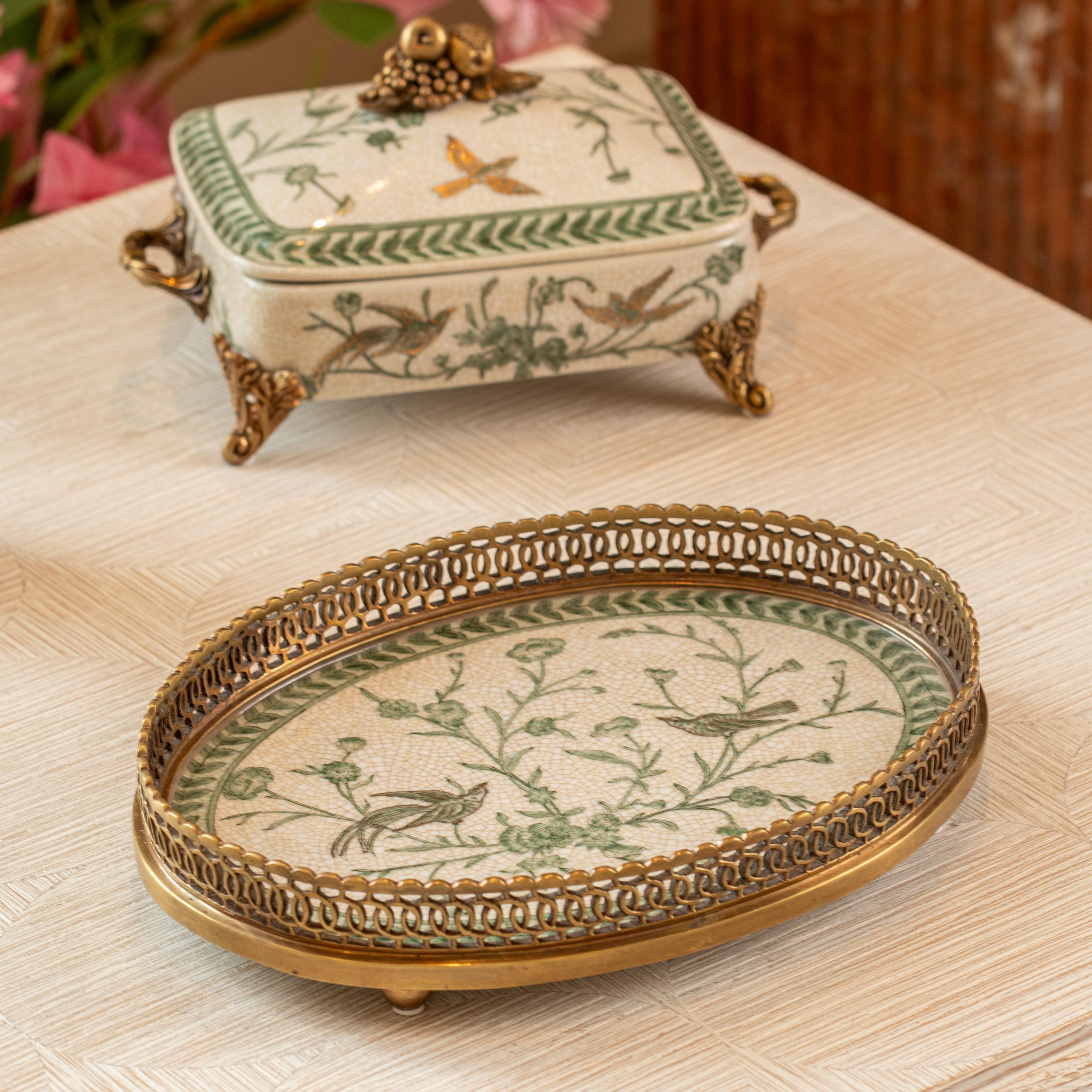 Elegant Eden Tray