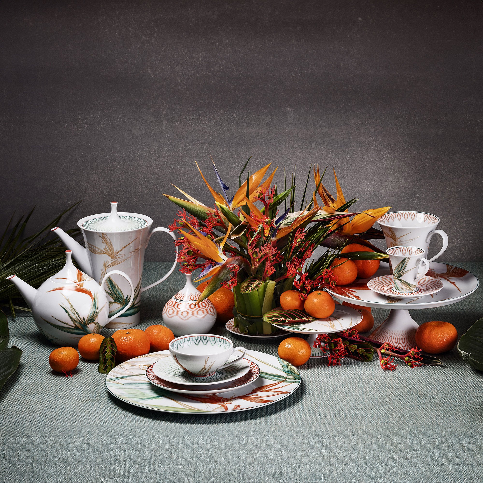Fiji Large Cake Stand