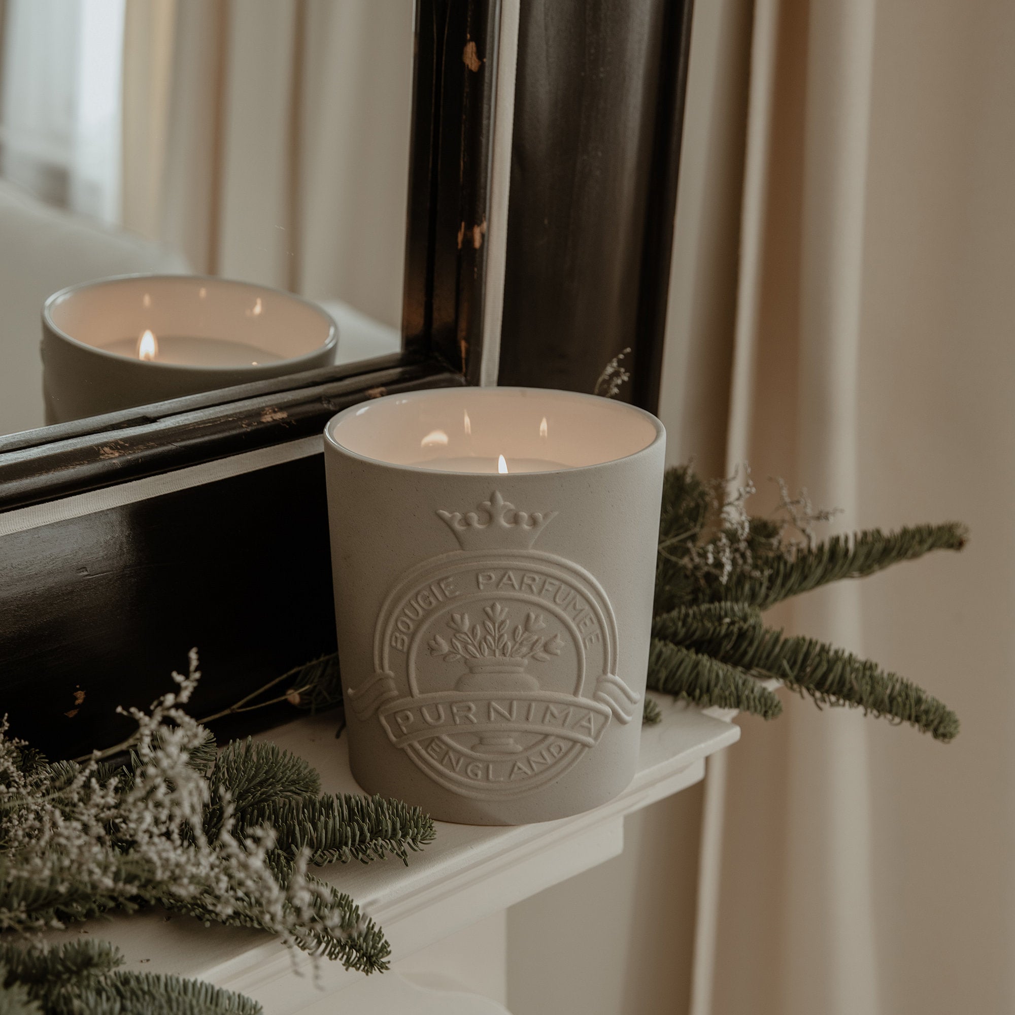 Ambar ceramic scented candle 1750gm