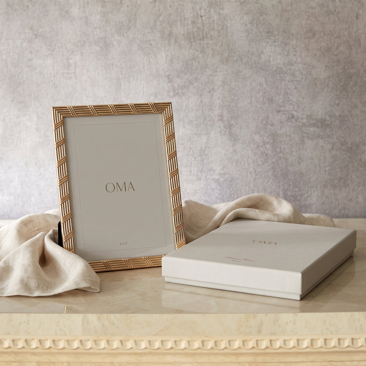 Windsor Picture Frame