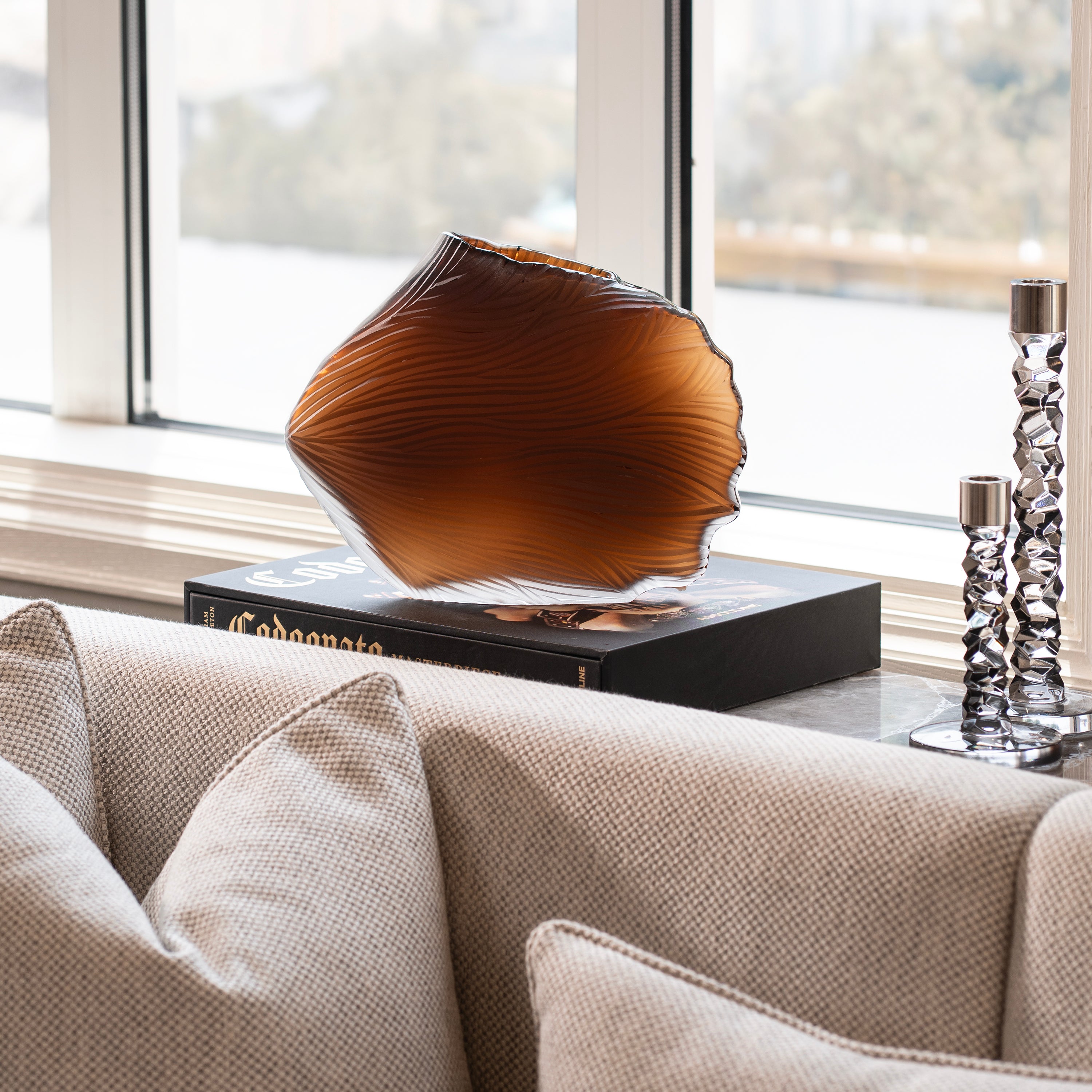 Raven Vase