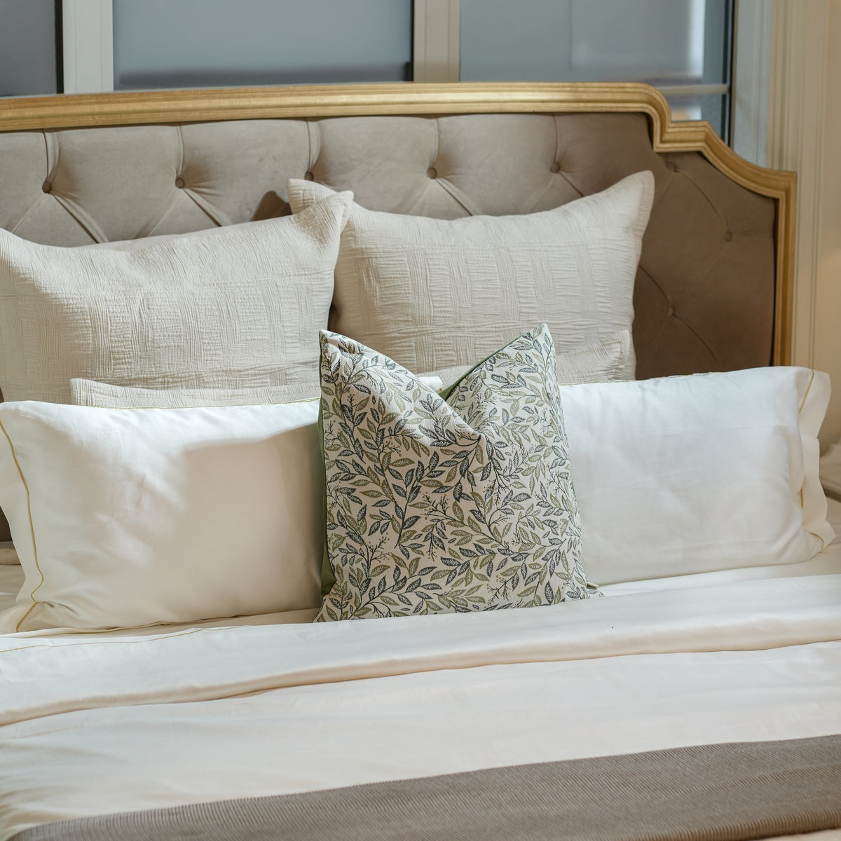 Avon Jacquard Decorative Cushion 464 GSM