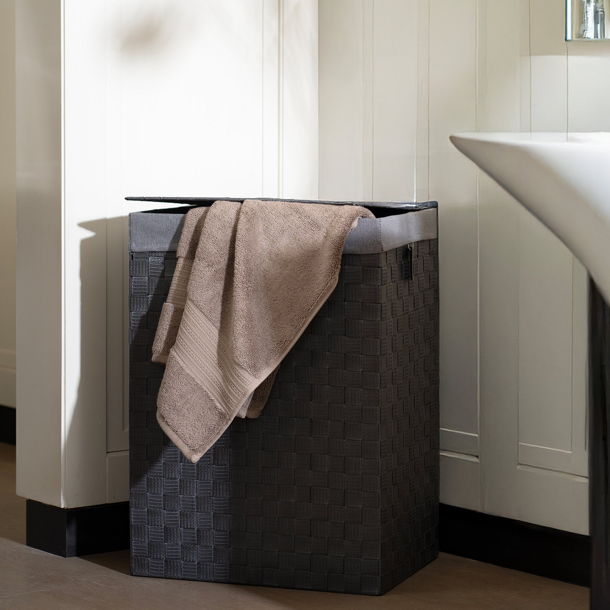 Amalea Laundry Basket