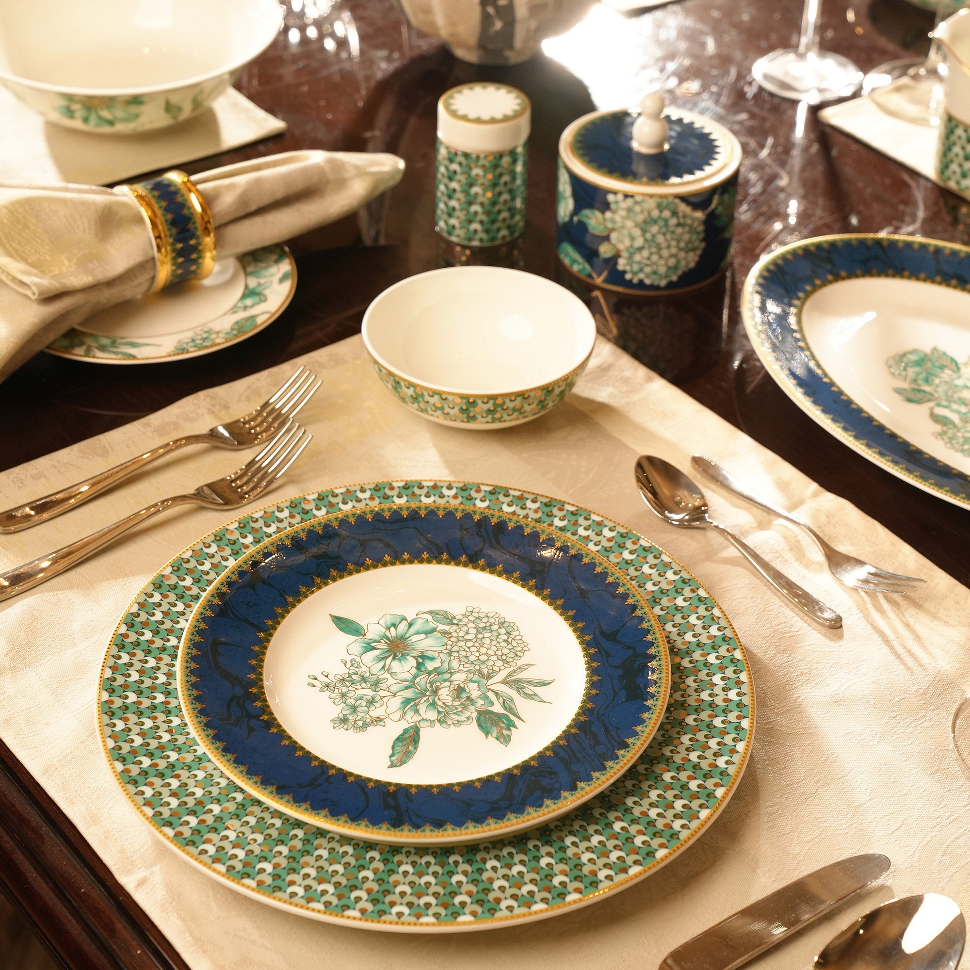 Luella soup plate